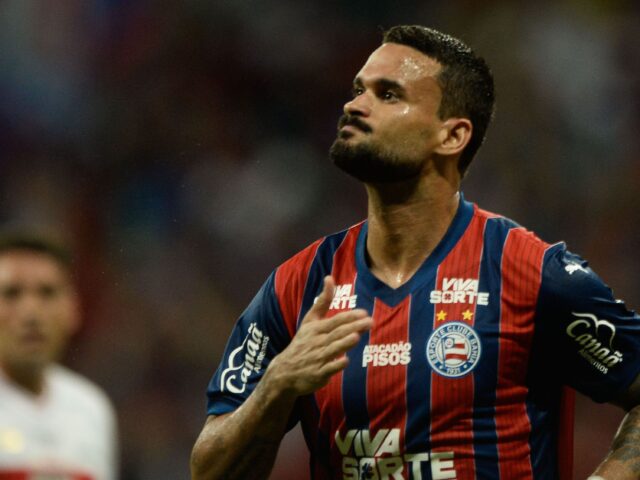 Willian José brilha, e Bahia vence o São Paulo pelo Brasileirão
