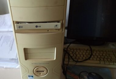 COMPUTADOR- R$ 250,00