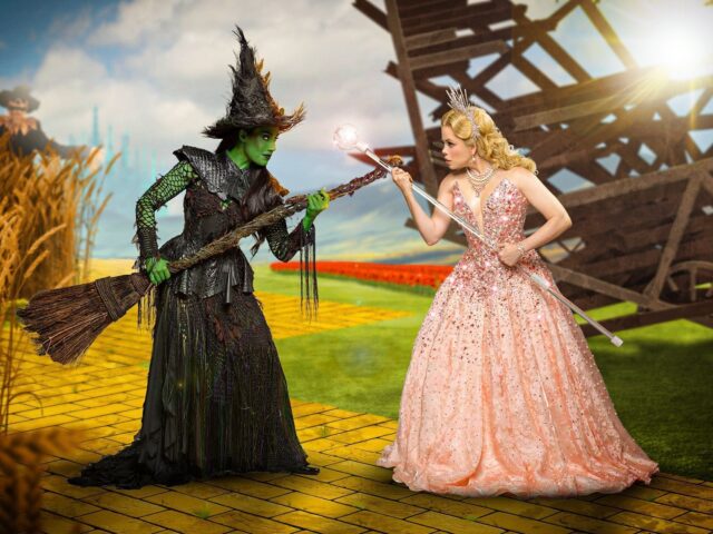 “Wicked”: montagem brasileira completa 100 sessões e estende temporada