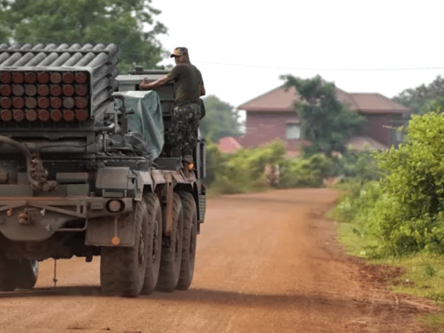 Tailândia lança ataques contra o Camboja em meio à retomada das tensões