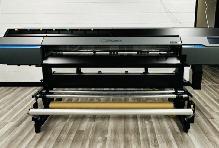 Roland TrueVIS VG3-640 on stand Roland TrueVIS VG3-640 on stand